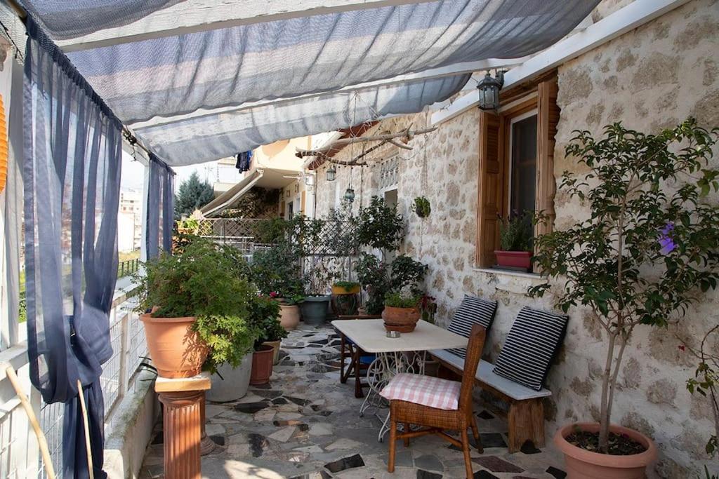 Stone Suite In The Center Of Corinth Kültér fotó