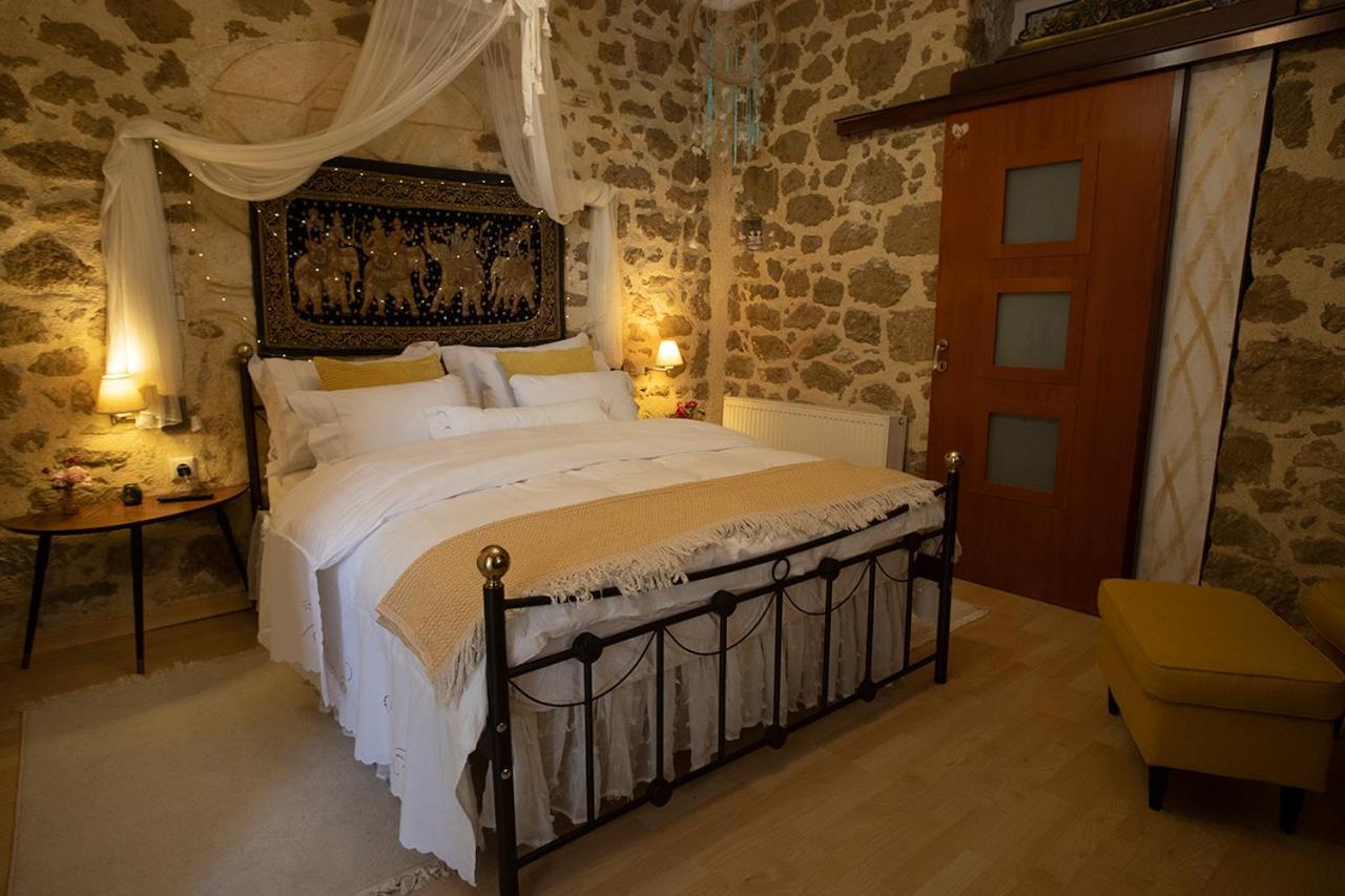 Stone Suite In The Center Of Corinth Kültér fotó